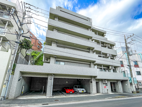 【ガラ・ステージ横浜鶴見】外観 【ガラ・ステージ横浜鶴見】外観