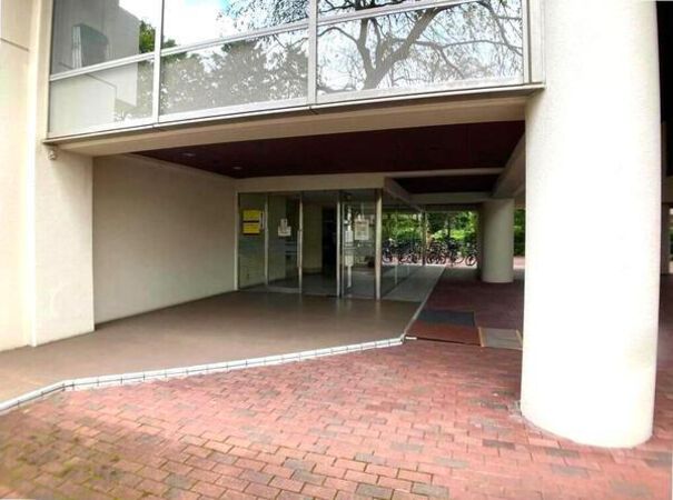 【サンライズ東照宮】エントランス2(アプローチ) 【サンライズ東照宮】エントランス2(アプローチ)