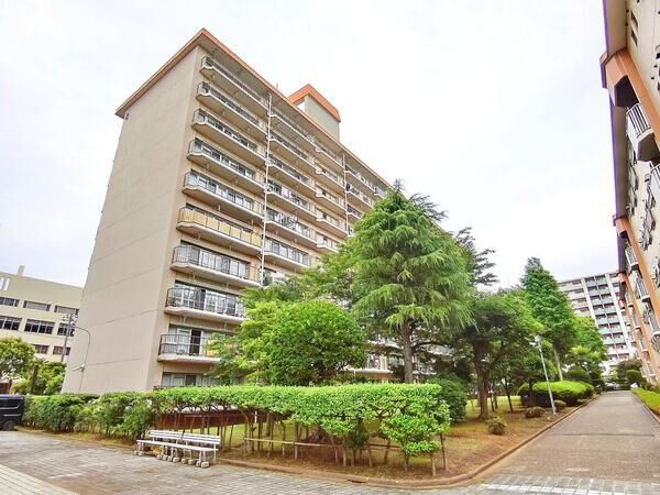 【検見川ガーデンハイツ】２号棟　外観