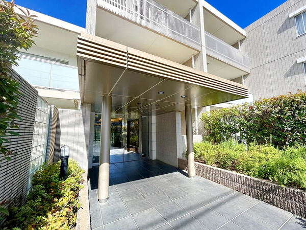 【D’クラディア井荻北】エントランス