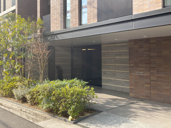 【ジオ神戸本山中町】エントランス 【ジオ神戸本山中町】エントランス