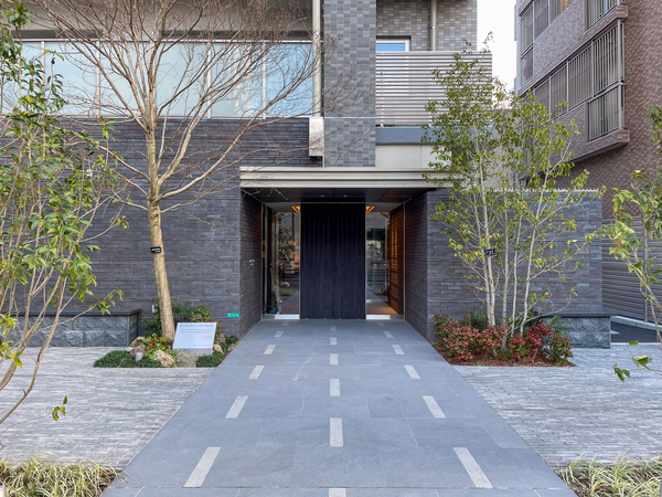 【クレアホームズ住ノ江】エントランス