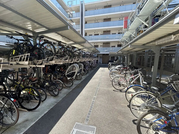 【プラウド西武立川】駐輪場