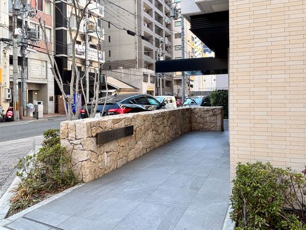 【シーンズ大阪本町】エントランス