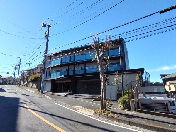 【クオス鴨居白山レジデンス】外観