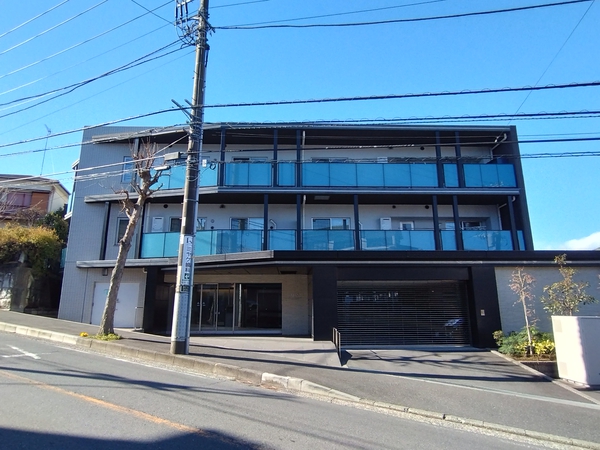 【クオス鴨居白山レジデンス】外観