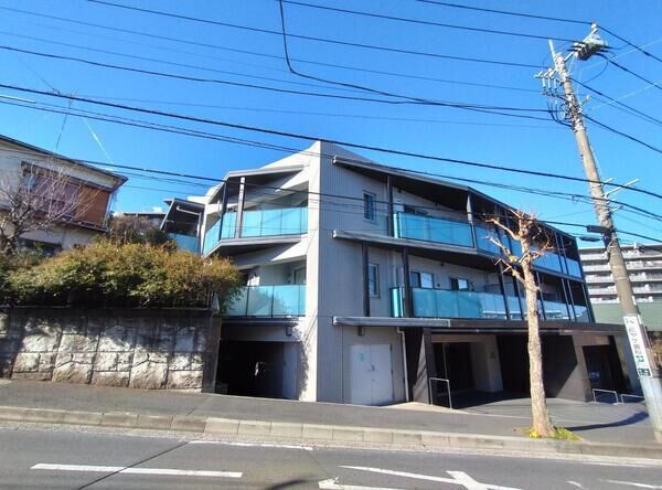 【クオス鴨居白山レジデンス】外観