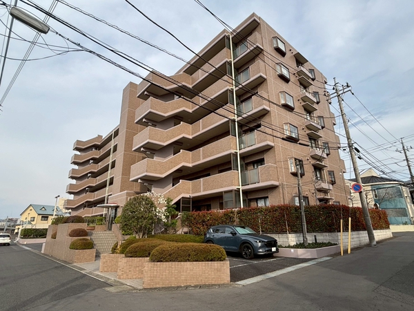 【ファミール新松戸】外観