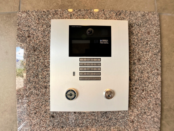 【クレアホームズ仙台荒井駅前】オートロック