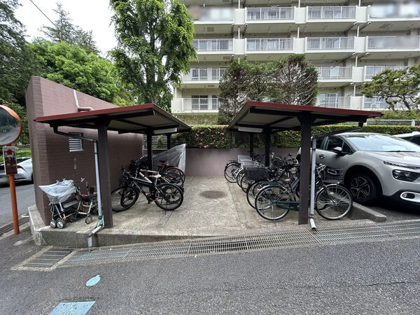 【グリーンパーク常盤平】駐輪場