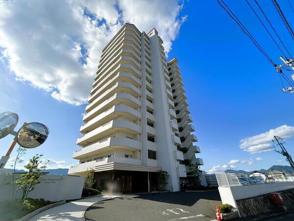 【ヴェルディ牛田新町リーヴァ・ヴィスタ】外観