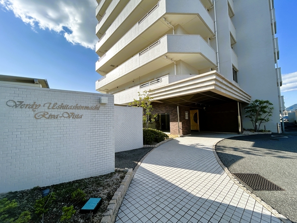 【ヴェルディ牛田新町リーヴァ・ヴィスタ】アプローチ