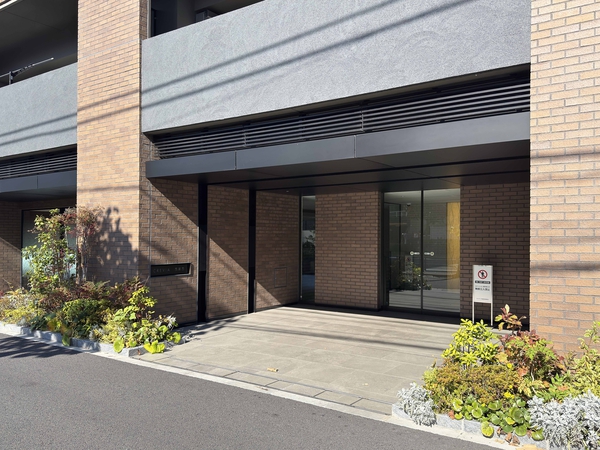 【クレヴィア西葛西】エントランス