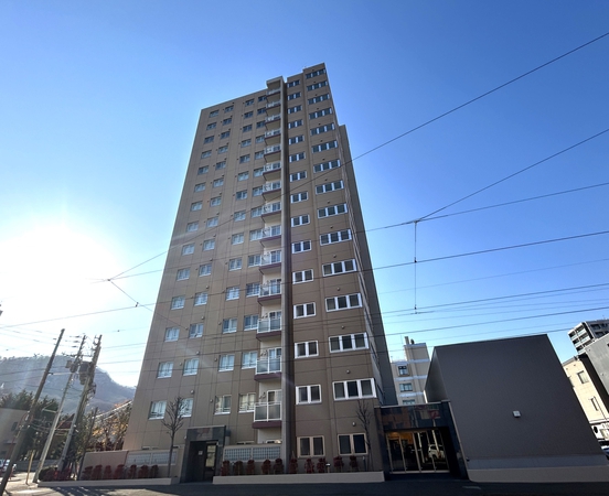 【パークハウス山鼻15条】外観