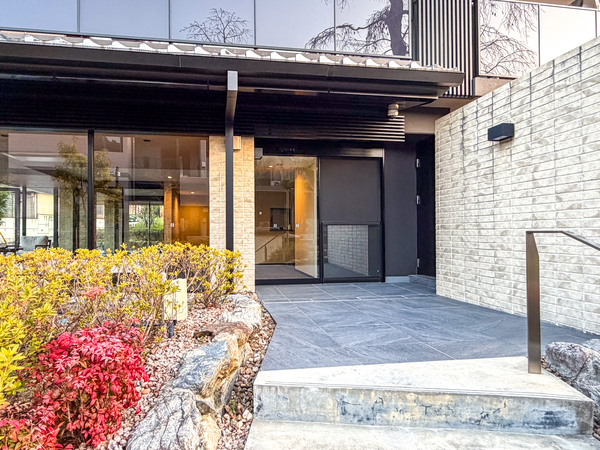 【シャリエ京都山科North】エントランス 【シャリエ京都山科North】エントランス