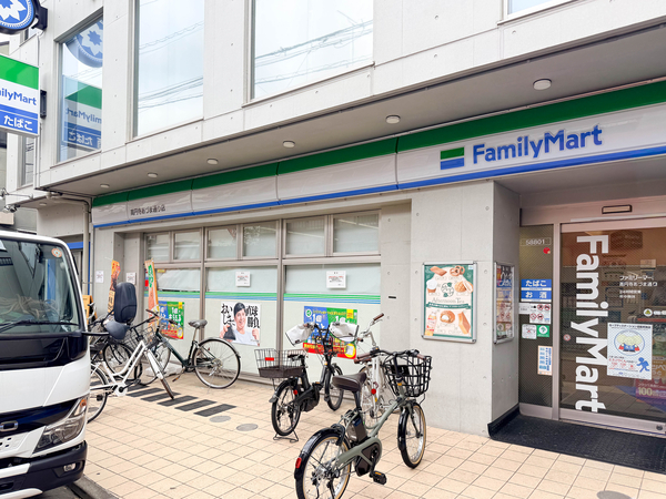 ファミリーマート高円寺あづま通り店まで約130m(徒歩2分)