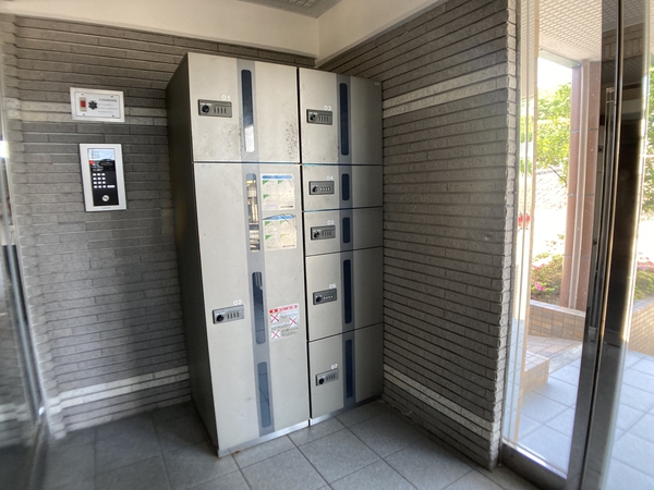 【ライフコート東仙台】宅配ボックス