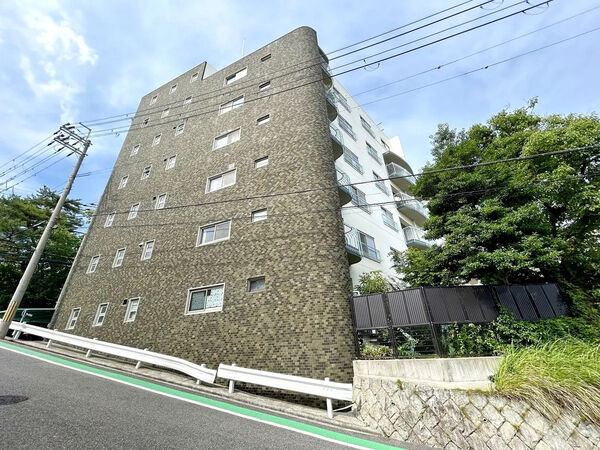 【ニュー夙川マンション】外観 【ニュー夙川マンション】外観