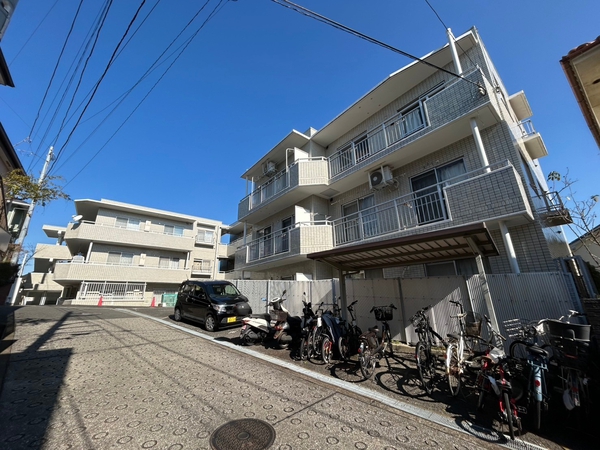 【クリオ上大岡伍番館】外観