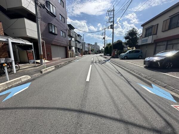 【パークプラザ第2大宮公園マンション】前面道路