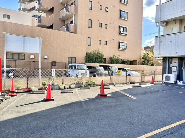 【プラザフェニックス熱田】駐車場 【プラザフェニックス熱田】駐車場