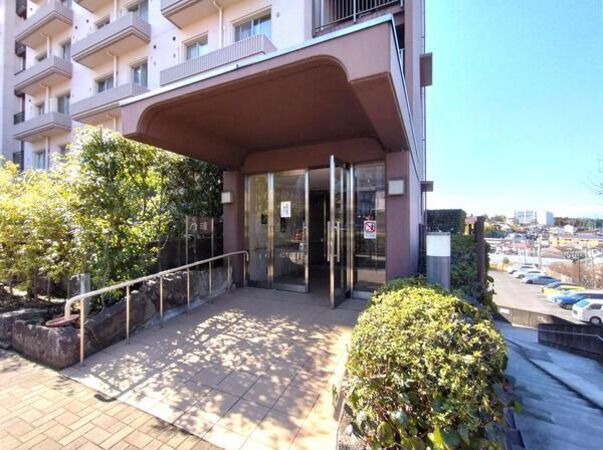 【ヴィルヌーブ保土ヶ谷】エントランス2 【ヴィルヌーブ保土ヶ谷】エントランス2