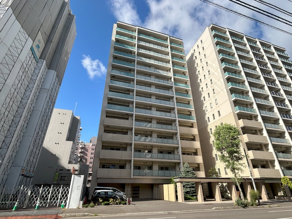 【プレミスト札幌ステーションアクシスヴェルデサイド】外観