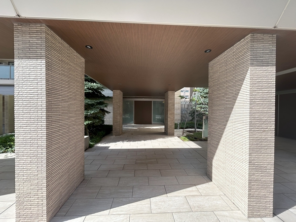 【プレミスト札幌ステーションアクシスヴェルデサイド】エントランス 【プレミスト札幌ステーションアクシスヴェルデサイド】エントランス