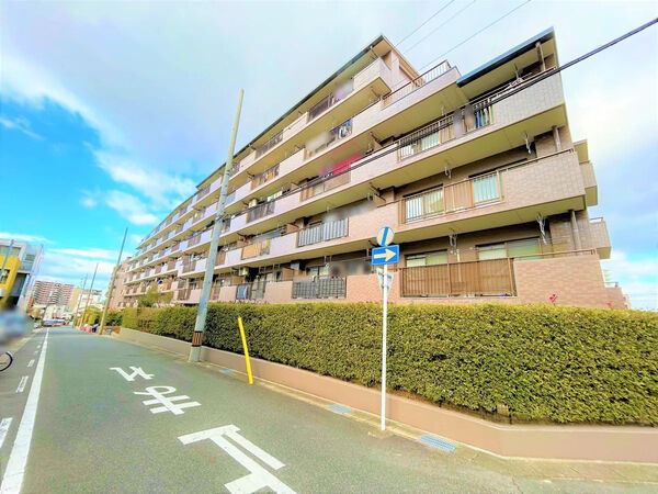 【ライフウエルズ日進】外観