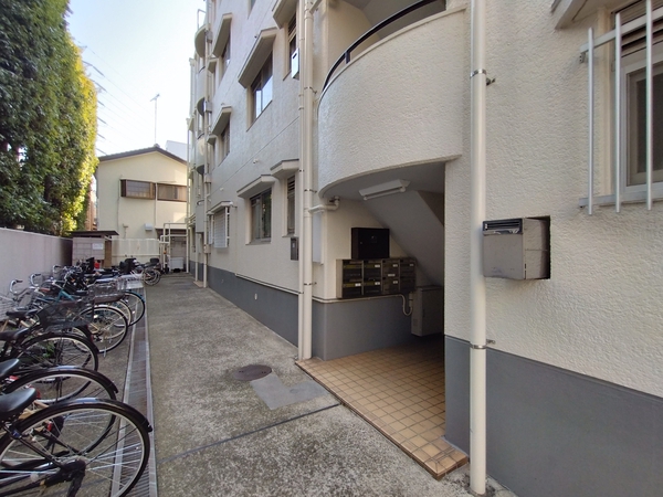 【ハイラーク日吉】エントランス