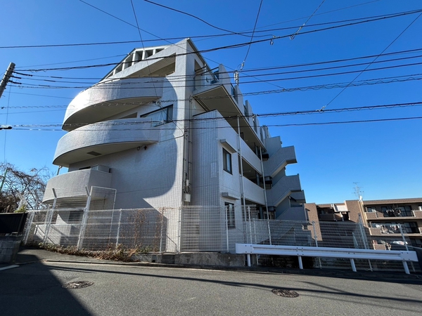 【クリオ井土ヶ谷参番館】外観