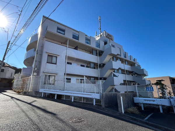 【クリオ井土ヶ谷参番館】外観