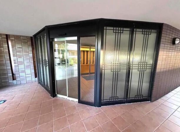 【アプローズ香住ヶ丘弐番館】エントランス2 【アプローズ香住ヶ丘弐番館】エントランス2