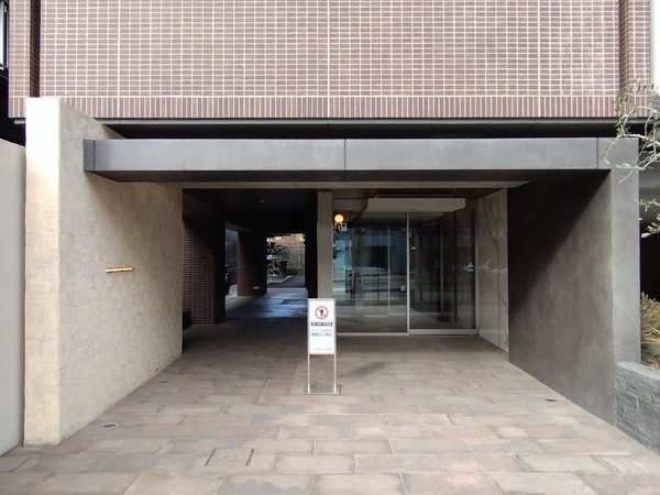 【デュフレ横浜保土ヶ谷町】エントランス