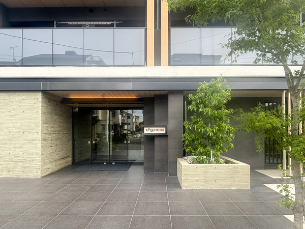 【ワザック西新井大師西】エントランス