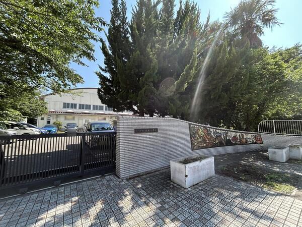 さいたま市立大成小学校　約130ｍ