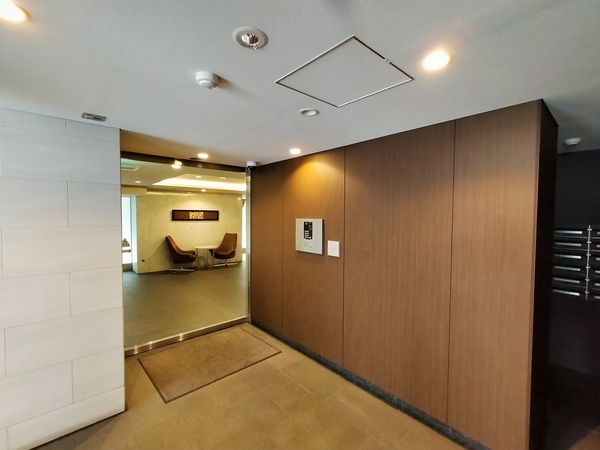 【ルフォン杉並方南町】エントランス 【ルフォン杉並方南町】エントランス