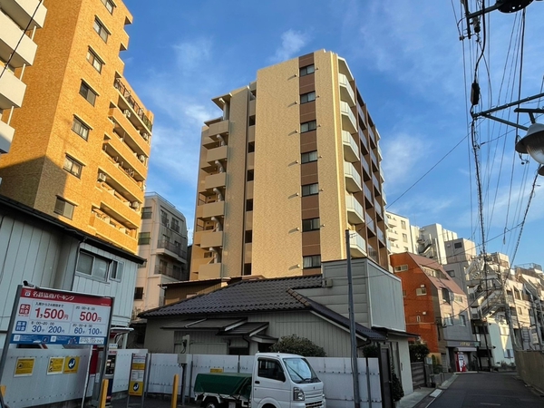 【ヴァースクレイシア三鷹】外観