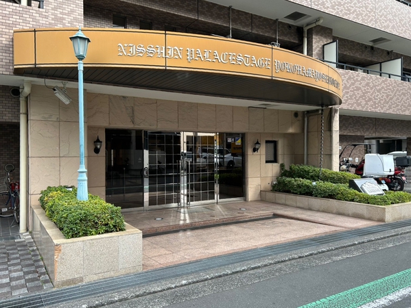【日神パレステージ横浜吉野町Ⅱ】エントランス