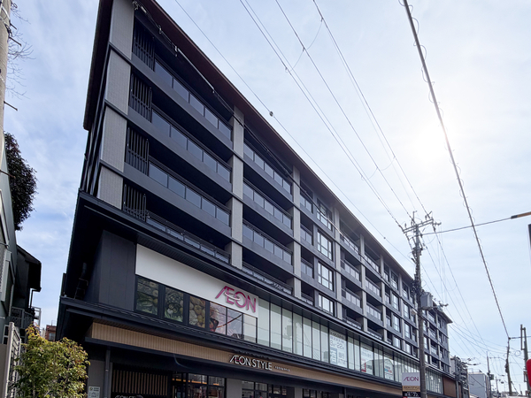 【ブランズ伏見桃山】外観