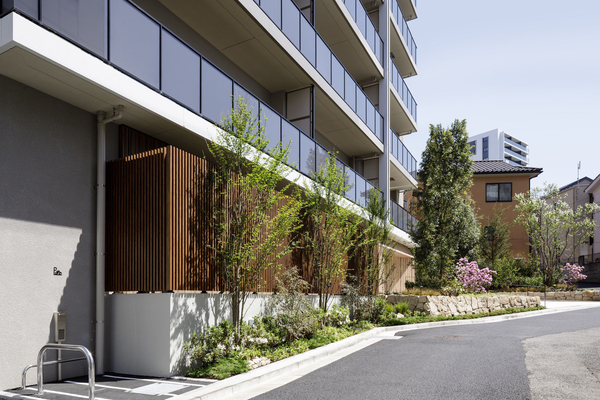 【パークホームズ浦和仲町プレイス】外観