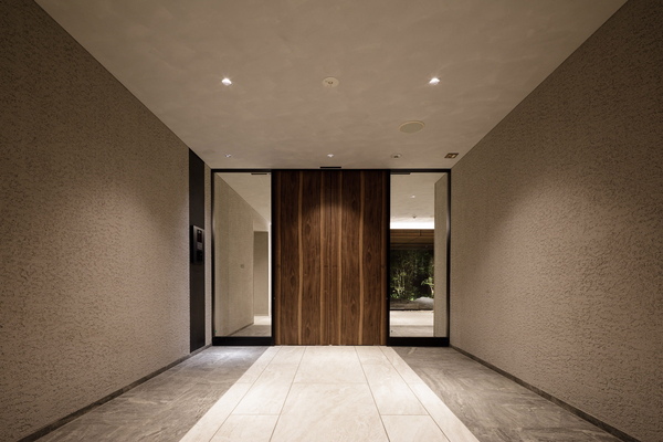 【パークホームズ浦和仲町プレイス】エントランス