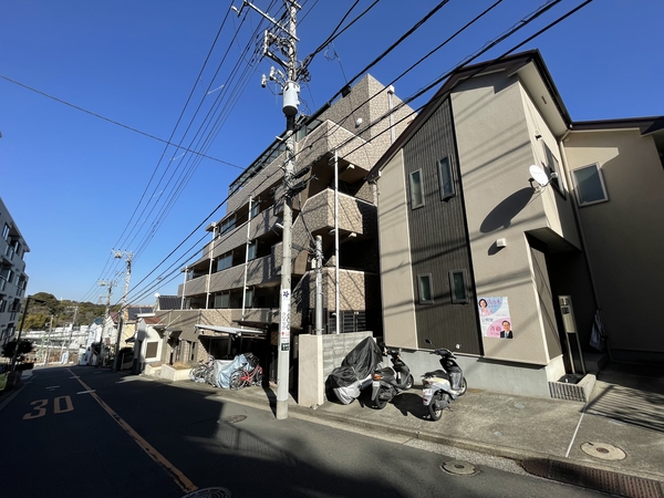 【リベルテ湘南富岡】外観