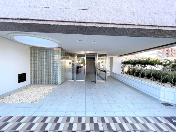 【エルシティ府中】エントランス 【エルシティ府中】エントランス