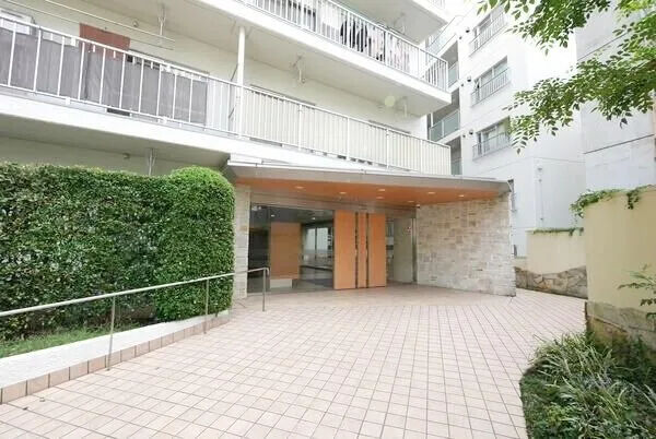 【目白ガーデニア】エントランス 【目白ガーデニア】エントランス