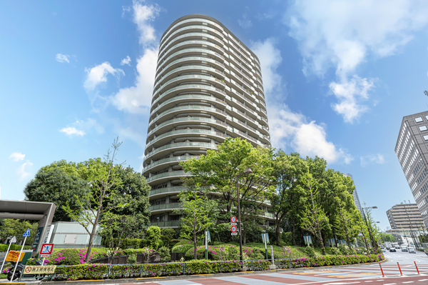 【ゲートシティ大崎サウスパークタワー】地上20階建て、総戸数157戸のビッグコミュニティ。