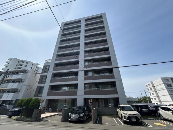 リーベンデール福住 1枚目 リーベンデール福住