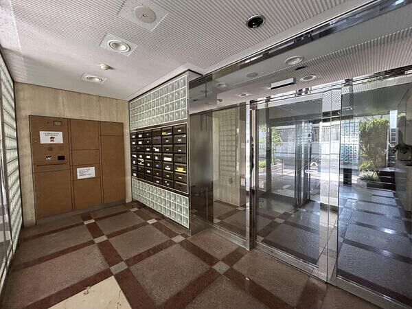 【マーレム大宮】エントランス