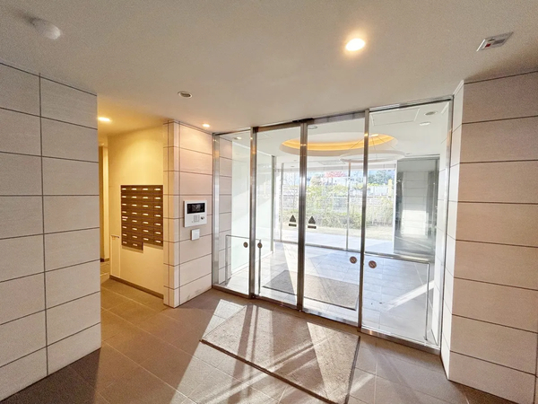 【ルフォンリブレ浜松町キャナルマークス】エントランス