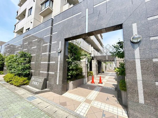 【グローリアスヒルズ日進第2】エントランス 【グローリアスヒルズ日進第2】エントランス